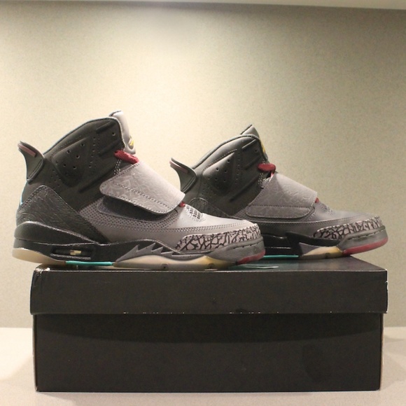 ⚡️HOST PICK⚡️ Jordan Son of Mars - Picture 2 of 8